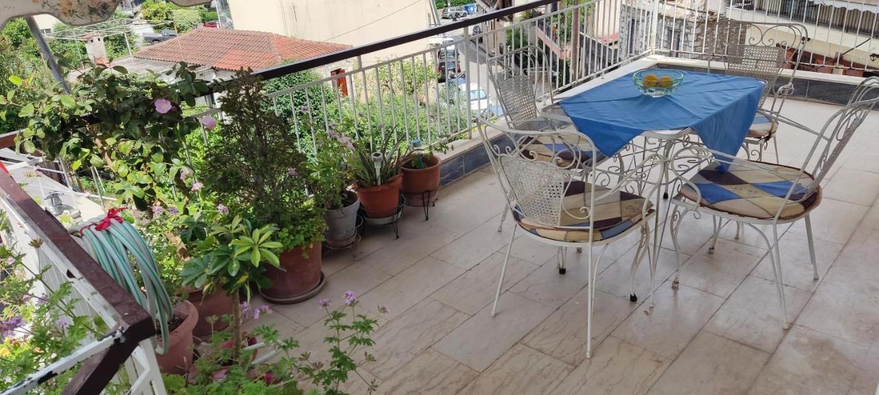 Σπίτι Στην Πόλη Άρτα Κοντά Στην Λίμνη Apartment Bagian luar foto